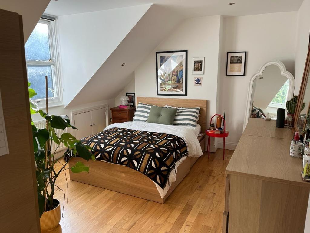 2 Bedroom Top Floor Flat, West Dulwich Free Street Parking London Exterior foto